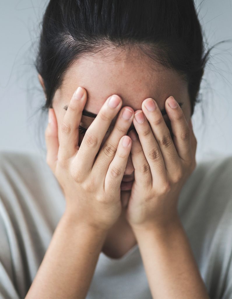 Tu as tout à dire. Alors pourquoi tu te tais ?